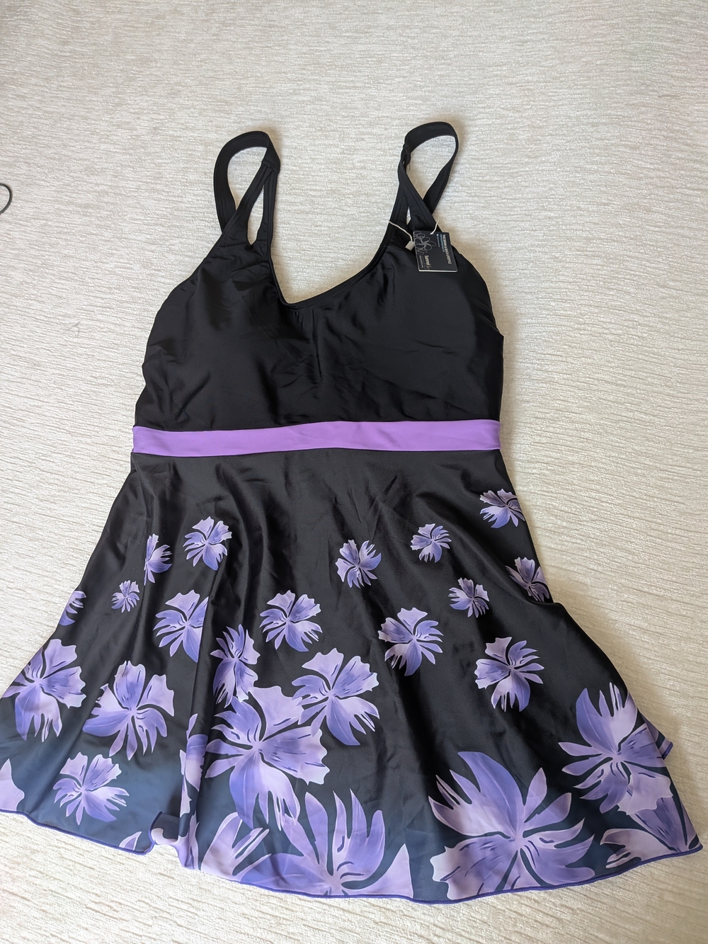 Summer Mae Black & Lavender Floral Tankini Top Size 18 Built In Bra